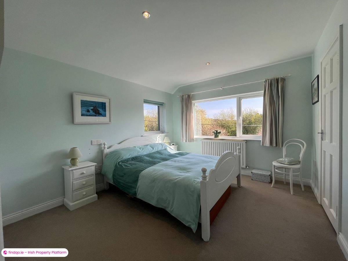 Detached house for Sale in Schull, Cork