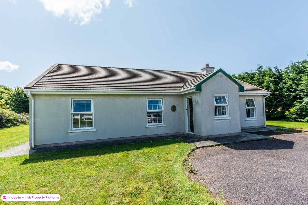 Bungalow for Sale in Schull, Cork