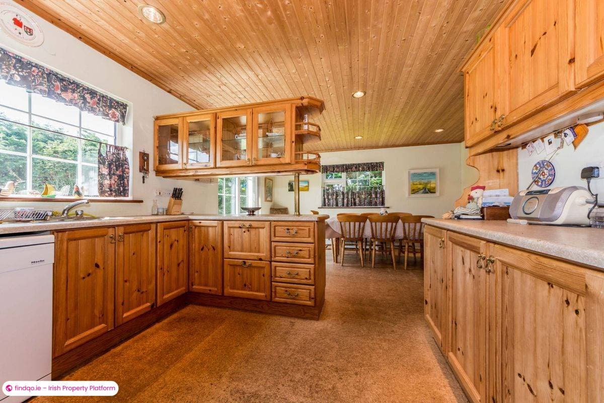 Bungalow for Sale in Schull, Cork