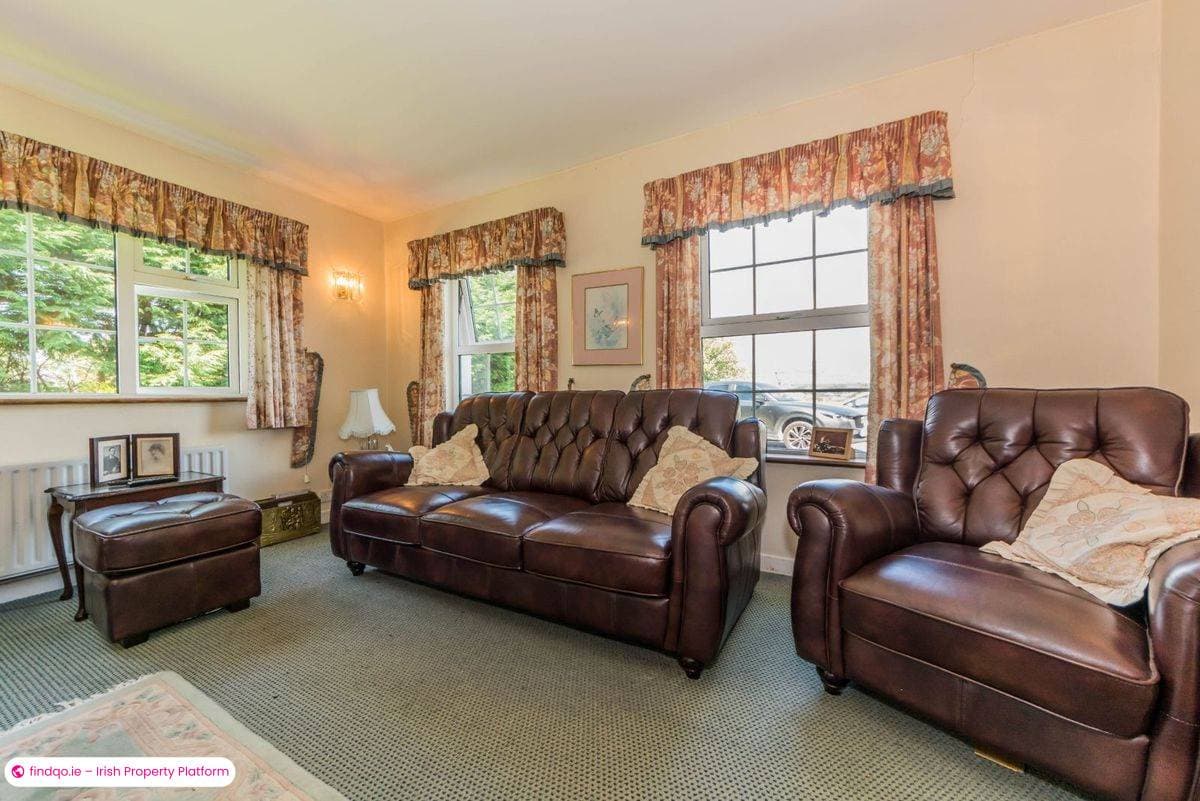 Bungalow for Sale in Schull, Cork