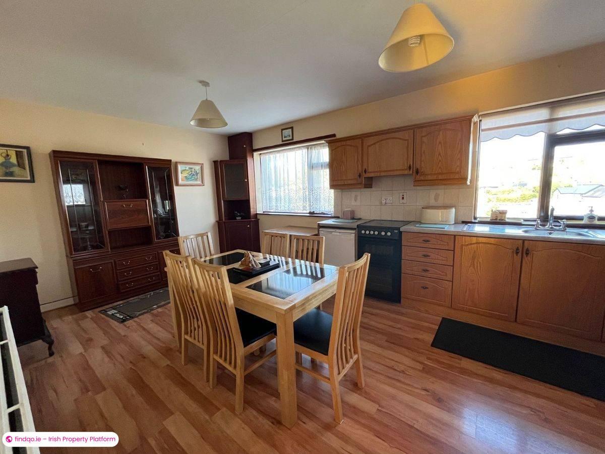 Semi-detached house for Sale in Bantry, Cork