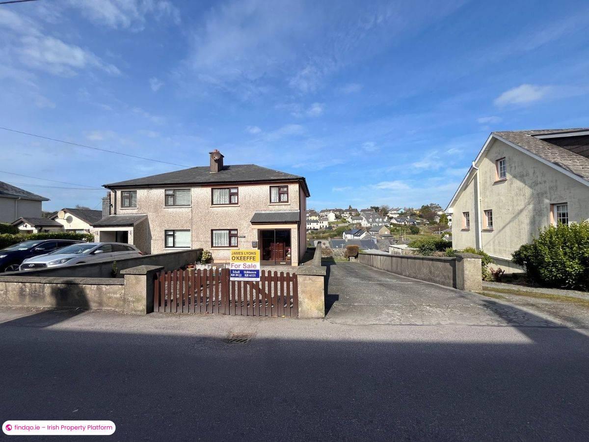 Semi-detached house for Sale in Bantry, Cork