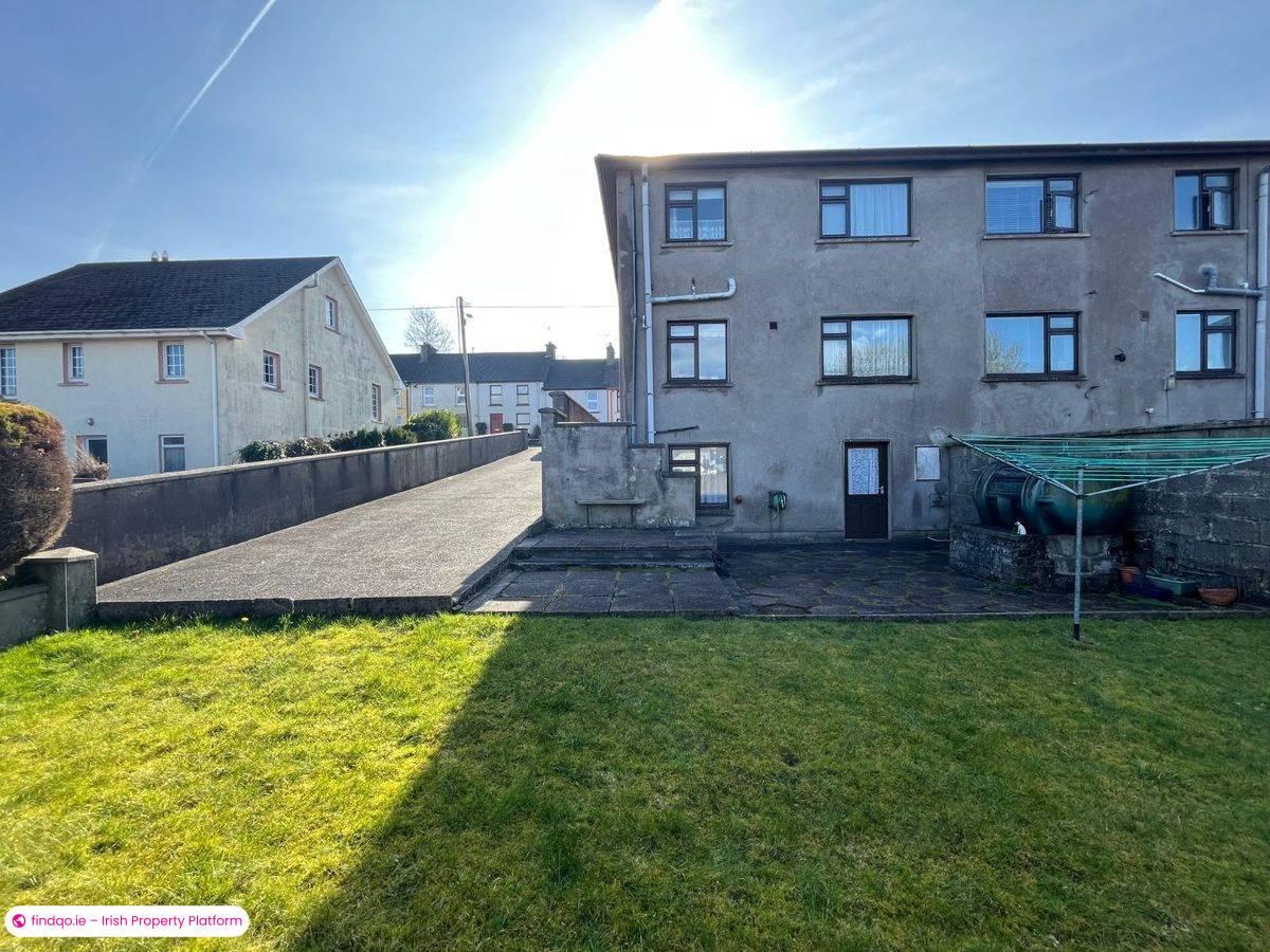 Semi-detached house for Sale in Bantry, Cork