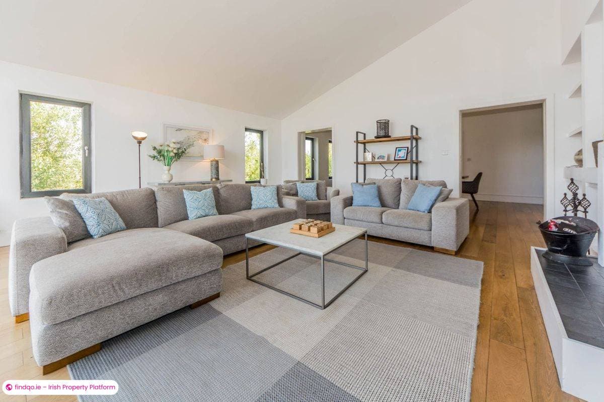 Detached house for Sale in Goleen, Cork