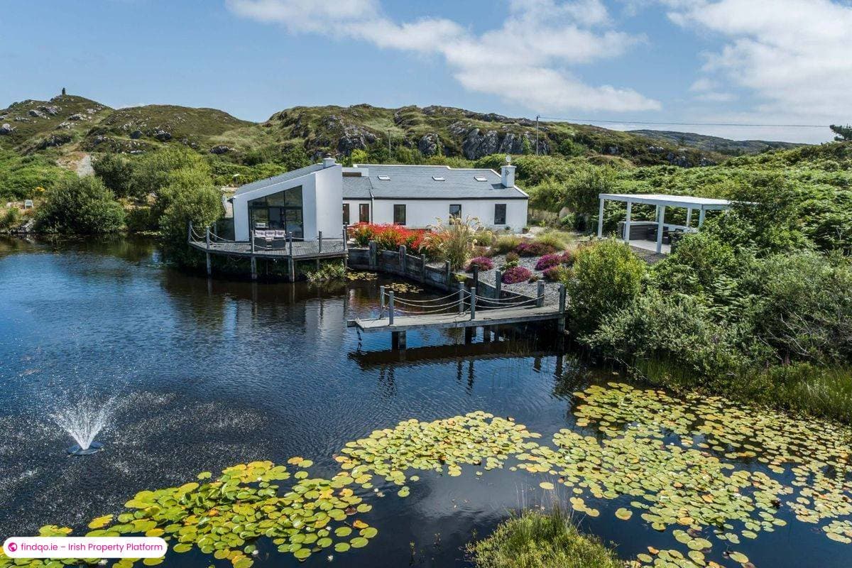 Detached house for Sale in Goleen, Cork