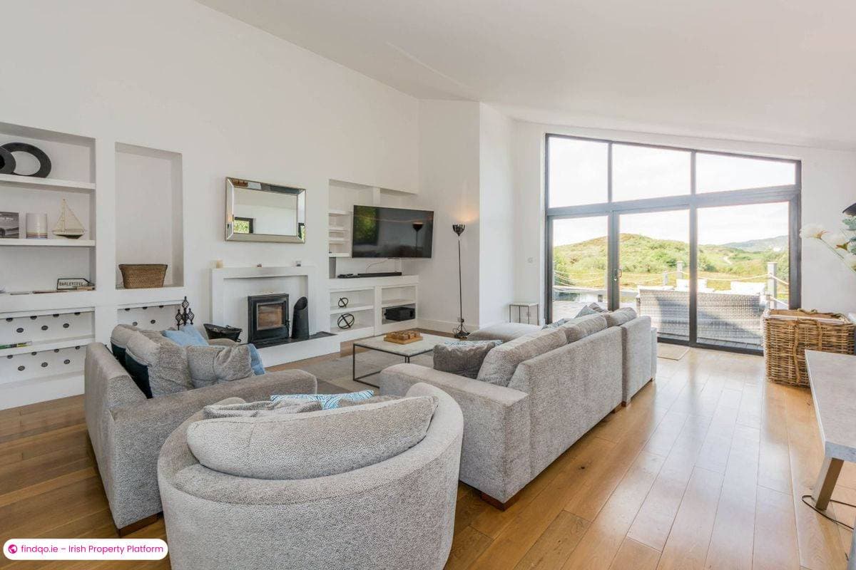 Detached house for Sale in Goleen, Cork