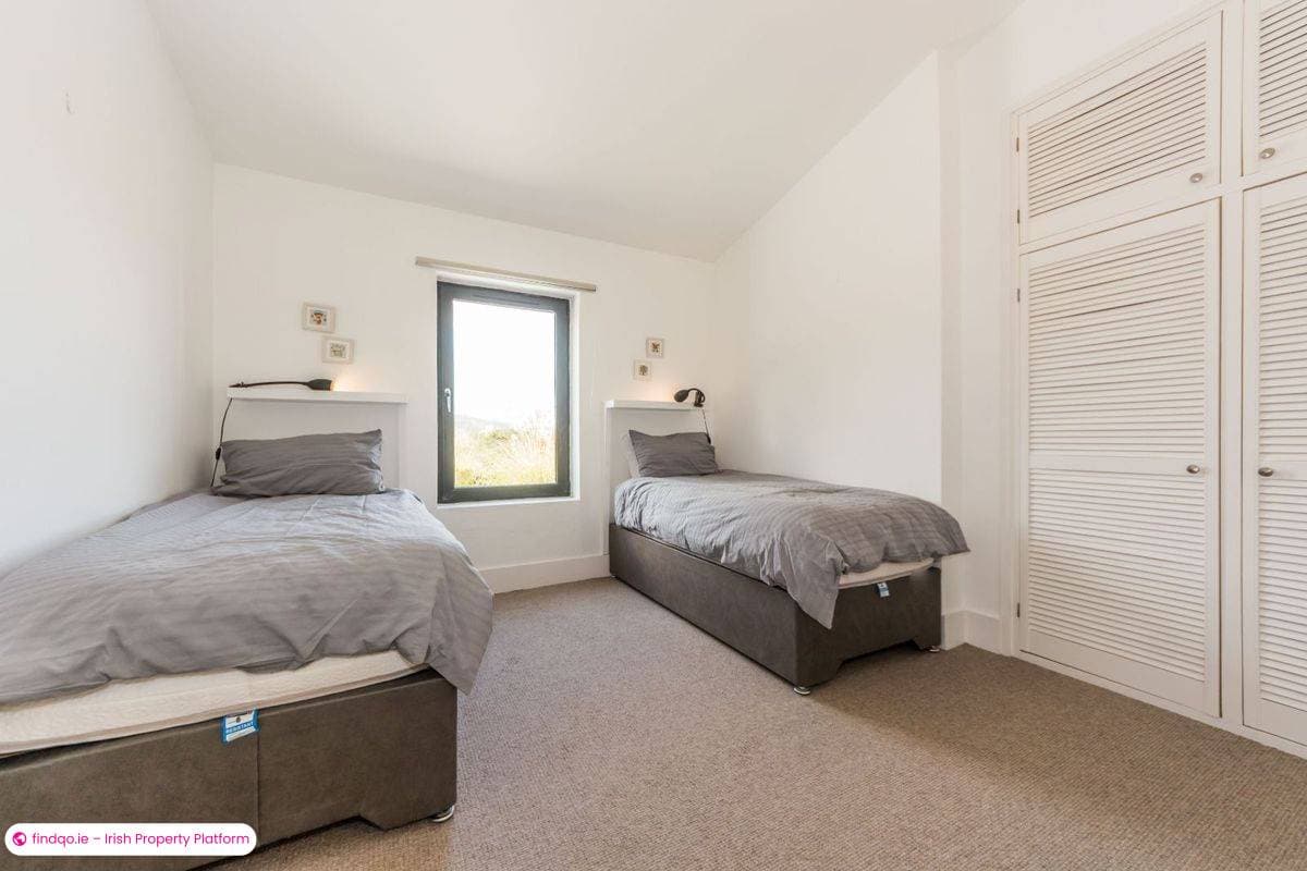 Detached house for Sale in Goleen, Cork