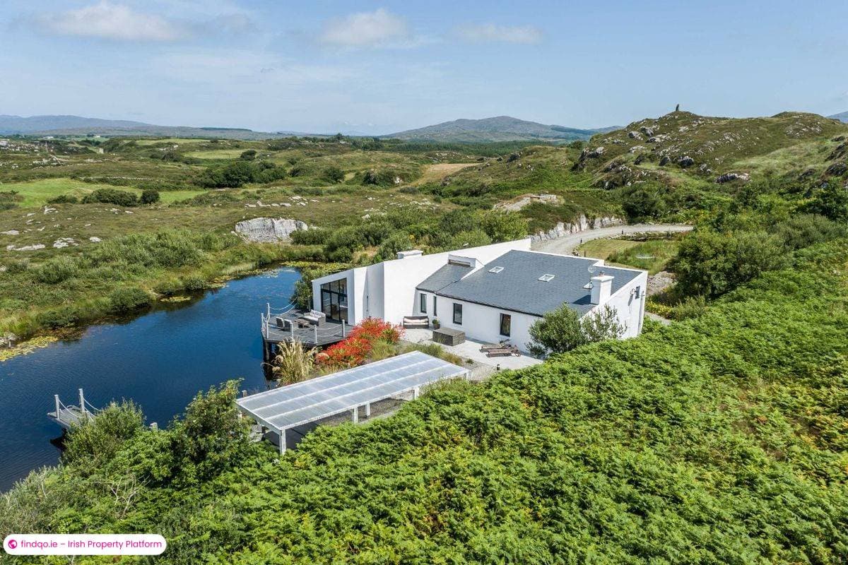 Detached house for Sale in Goleen, Cork