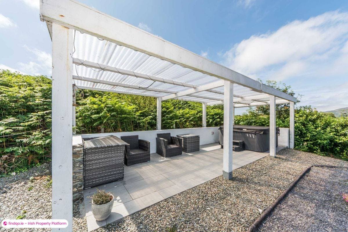 Detached house for Sale in Goleen, Cork