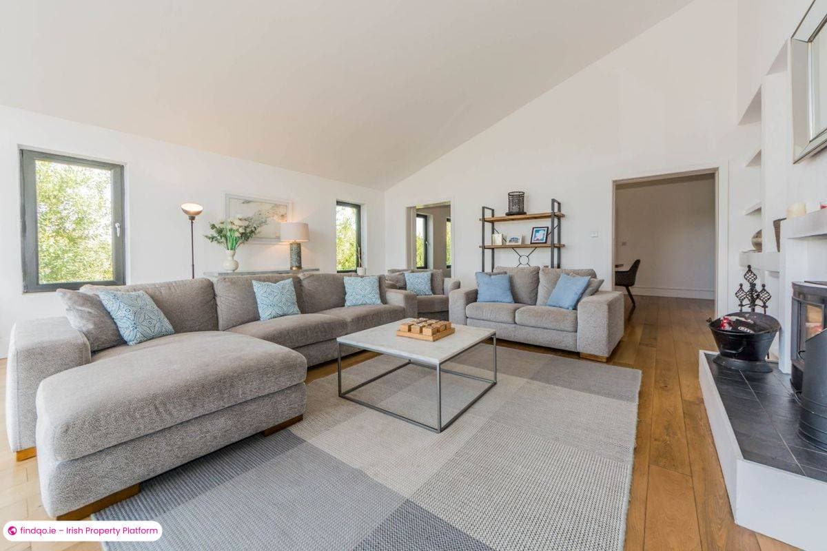 Detached house for Sale in Goleen, Cork