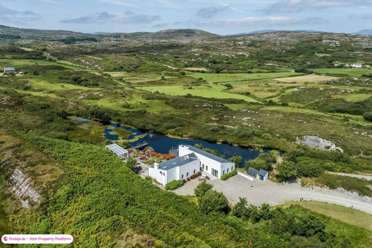 Detached house for Sale in Goleen, Cork