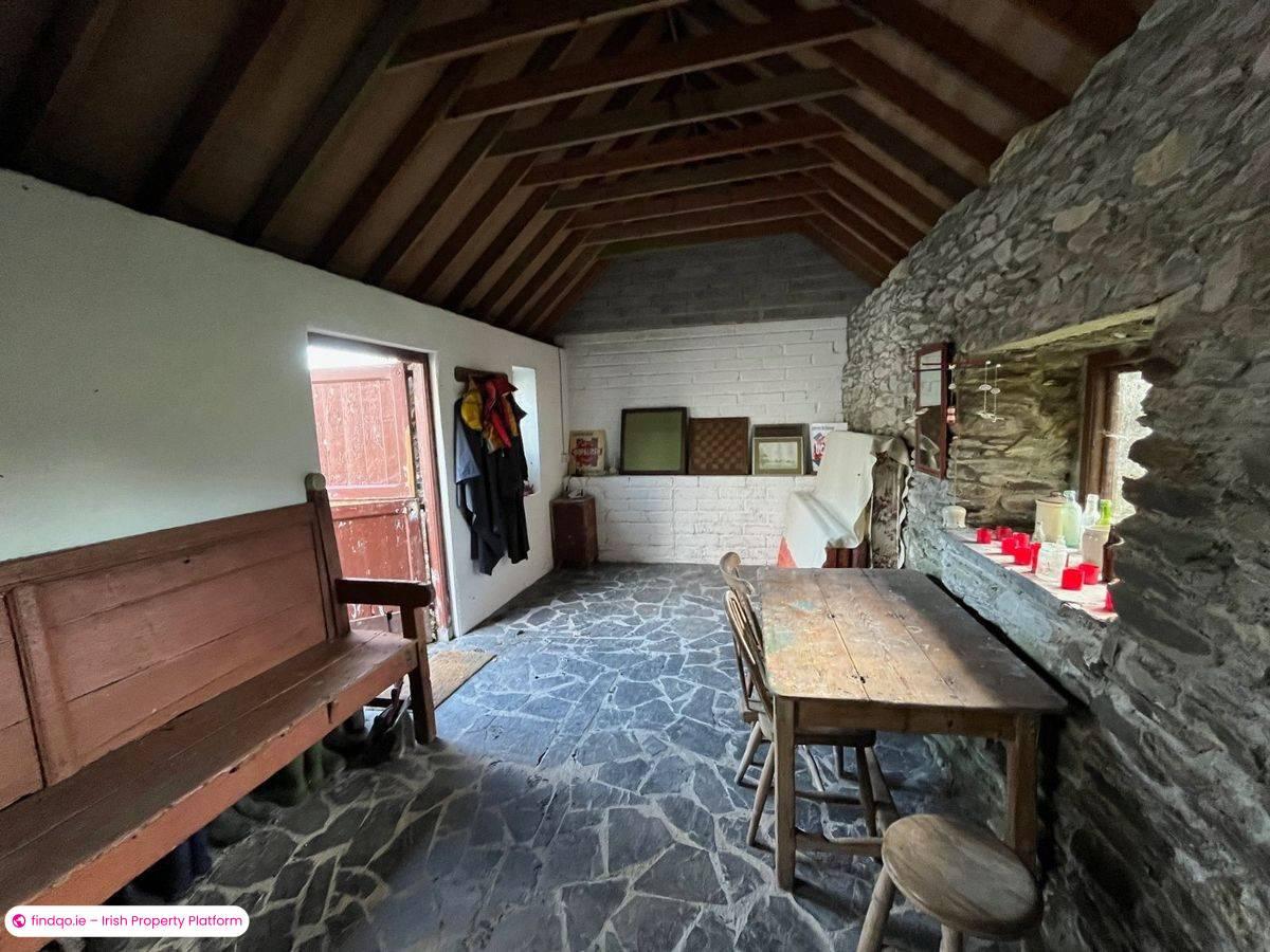 Detached house for Sale in Toormore, Cork