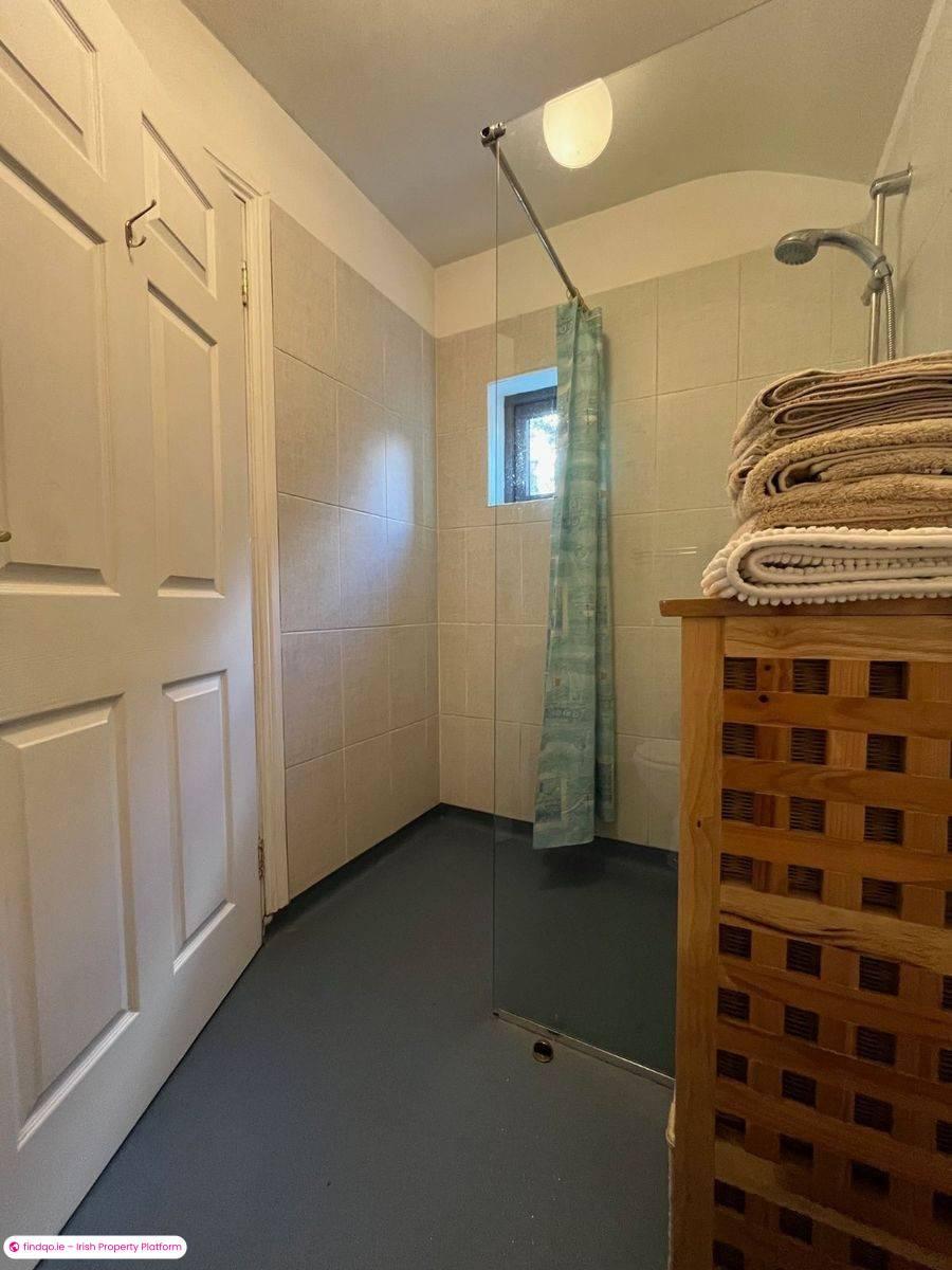 Detached house for Sale in Toormore, Cork