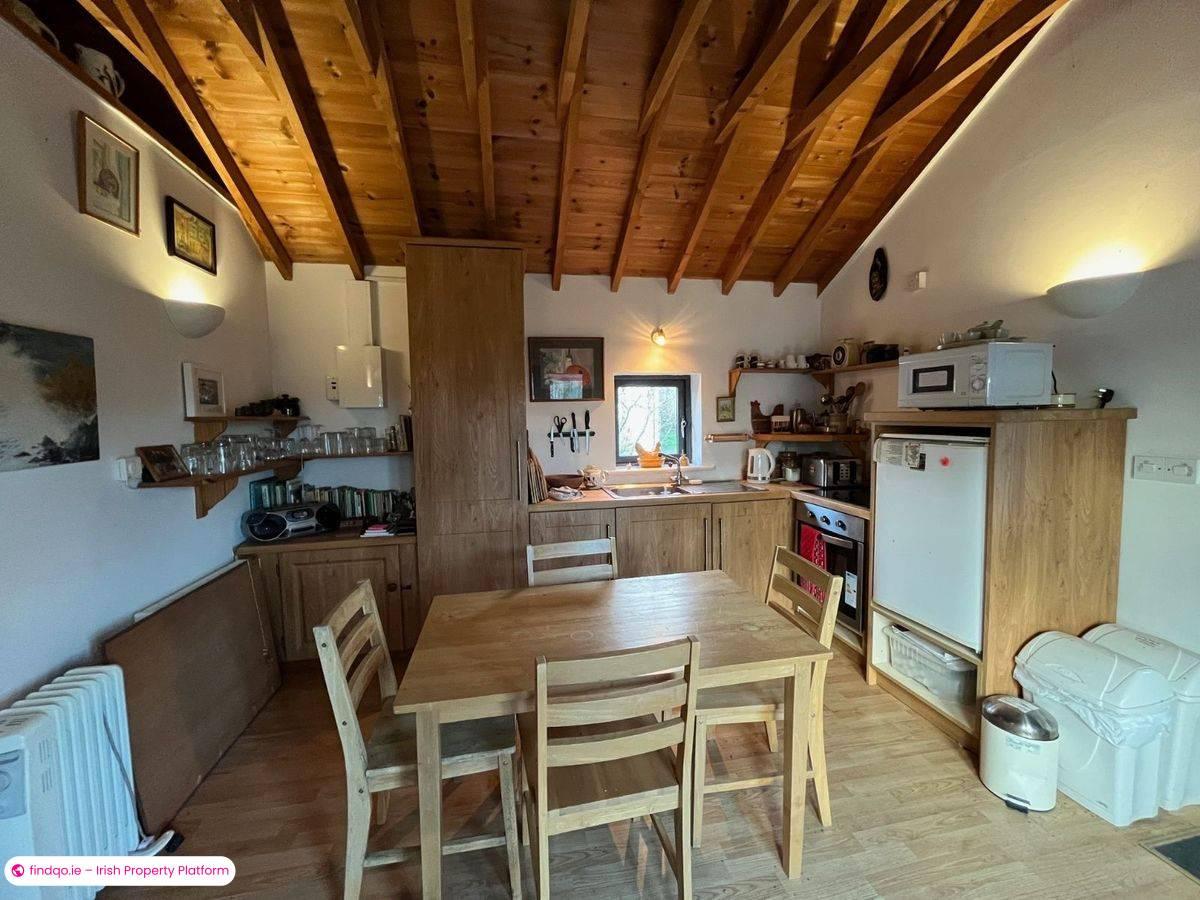 Detached house for Sale in Toormore, Cork