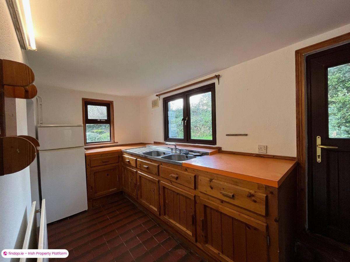 Detached house for Sale in Toormore, Cork