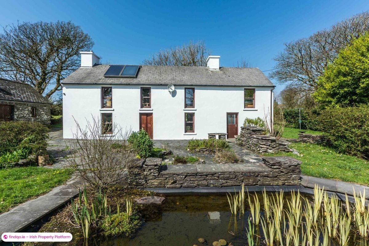 Detached house for Sale in Toormore, Cork