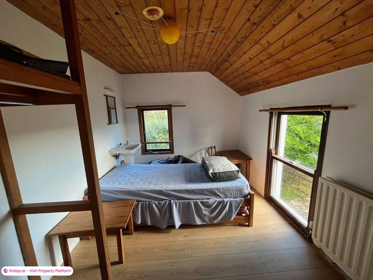 Detached house for Sale in Toormore, Cork