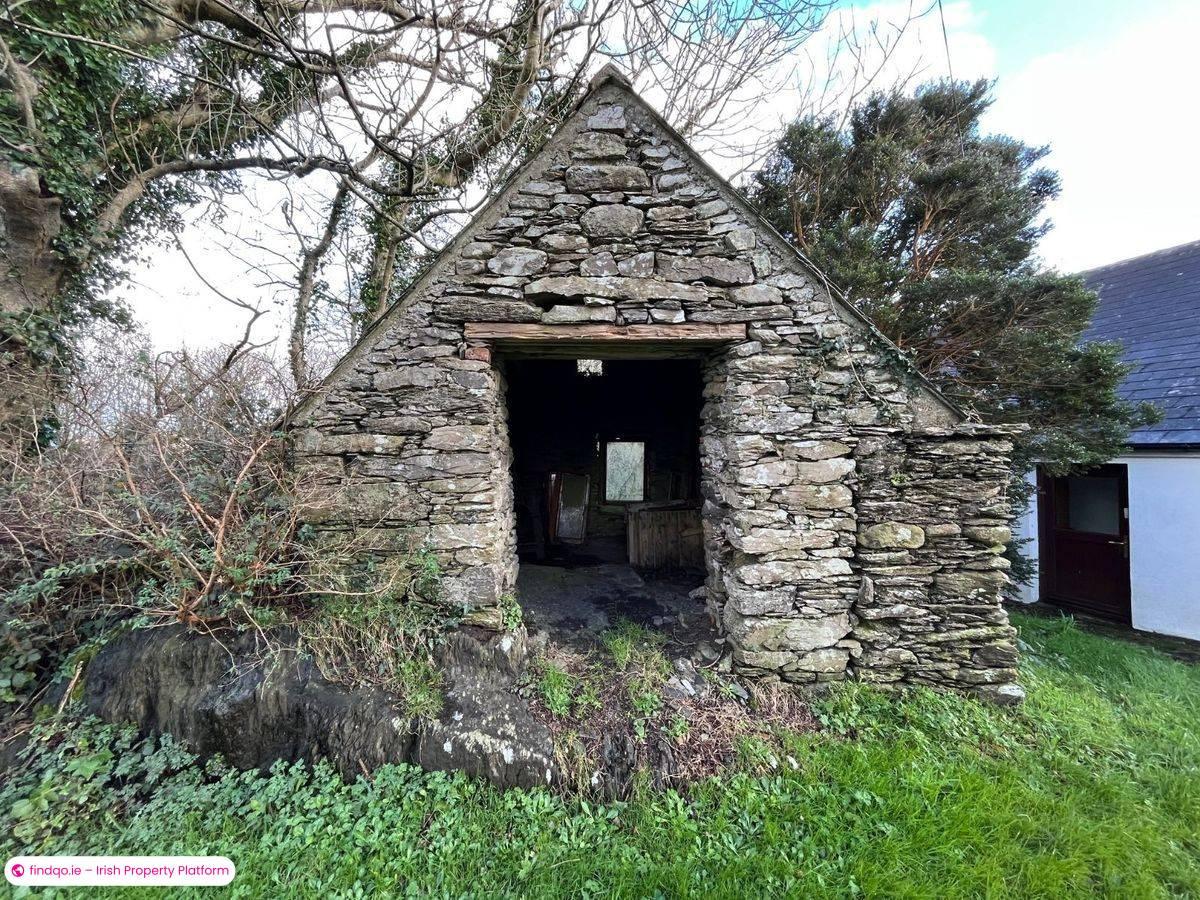 Detached house for Sale in Toormore, Cork