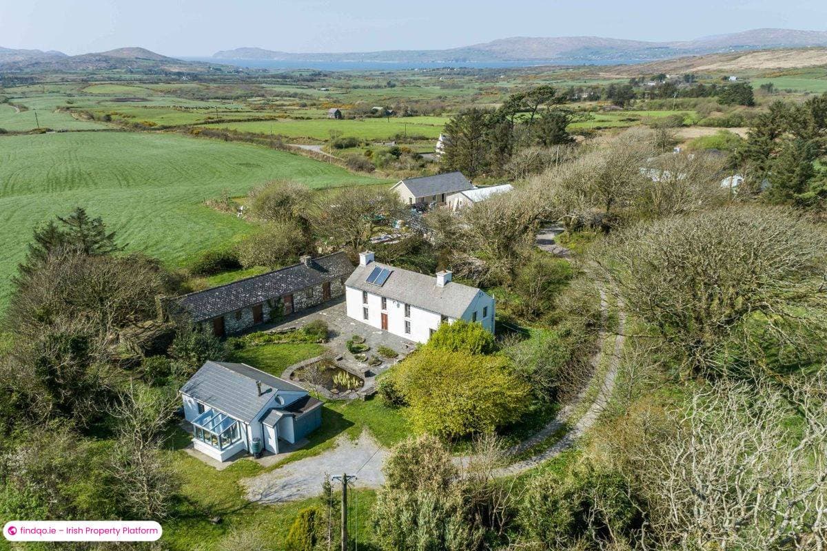 Detached house for Sale in Toormore, Cork