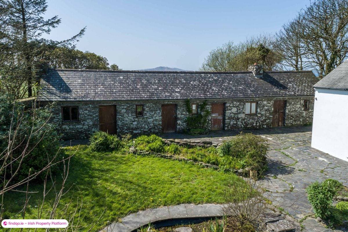 Detached house for Sale in Toormore, Cork