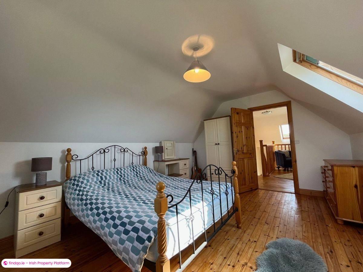 Detached house for Sale in Schull, Cork