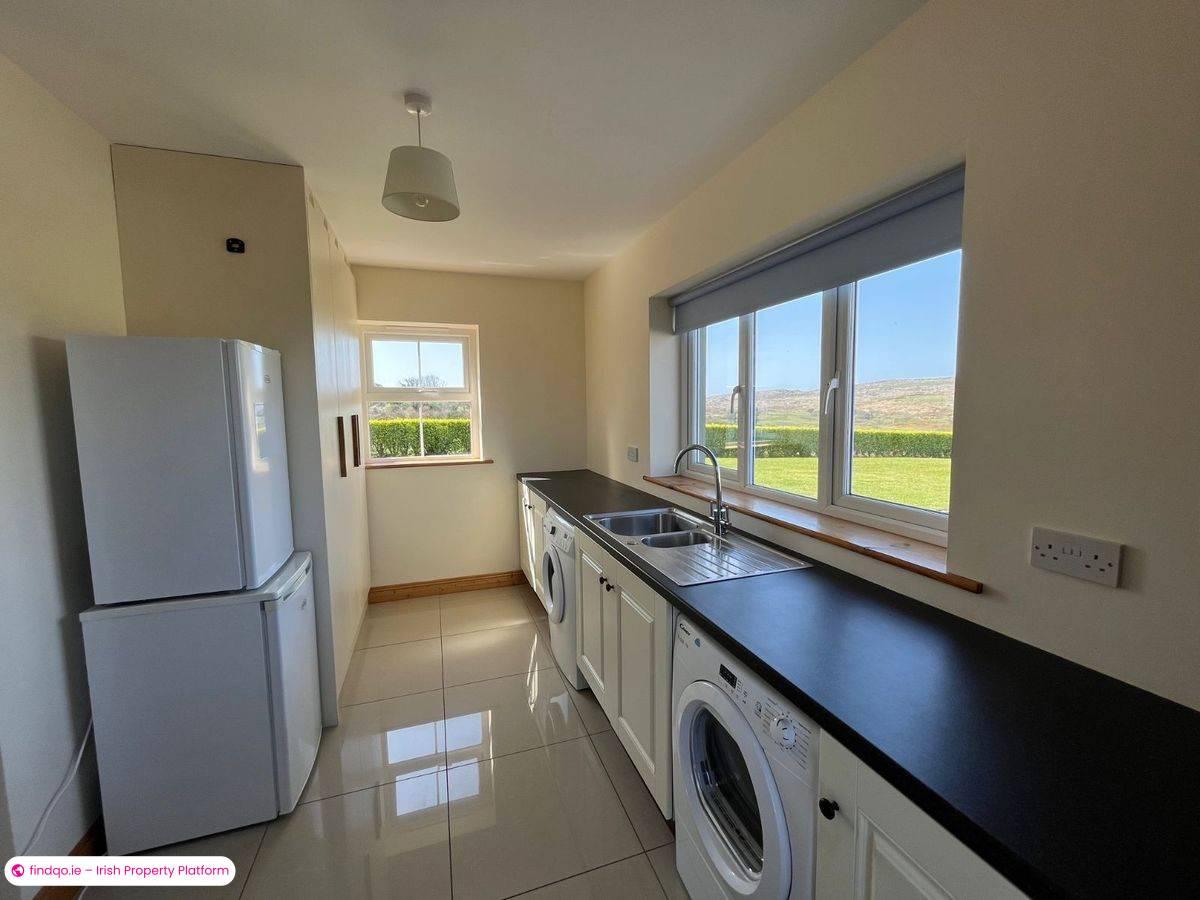 Detached house for Sale in Schull, Cork