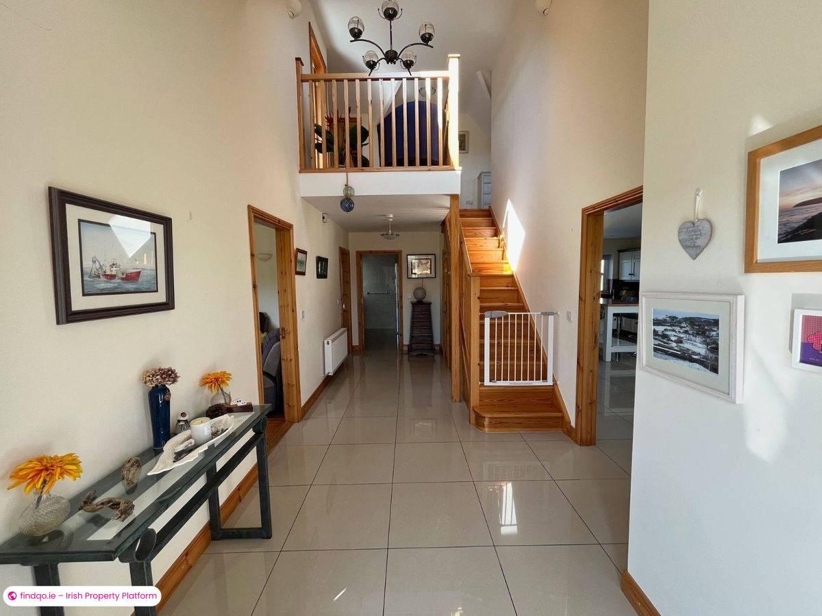 Detached house for Sale in Schull, Cork