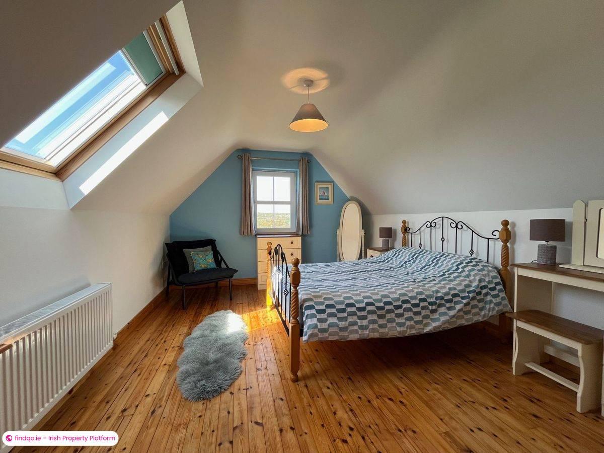 Detached house for Sale in Schull, Cork