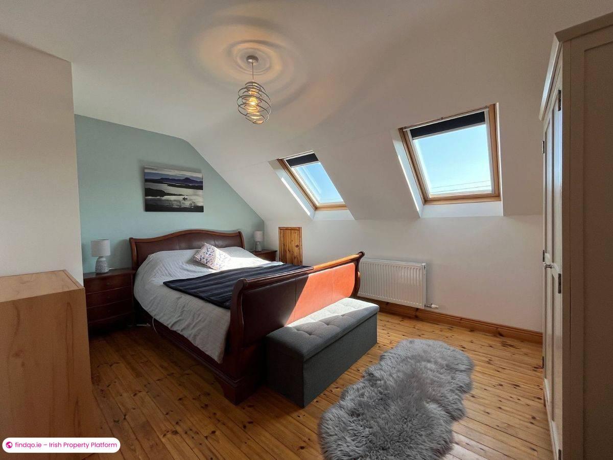 Detached house for Sale in Schull, Cork