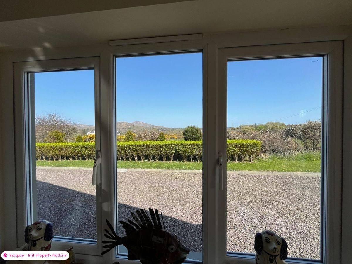 Detached house for Sale in Schull, Cork