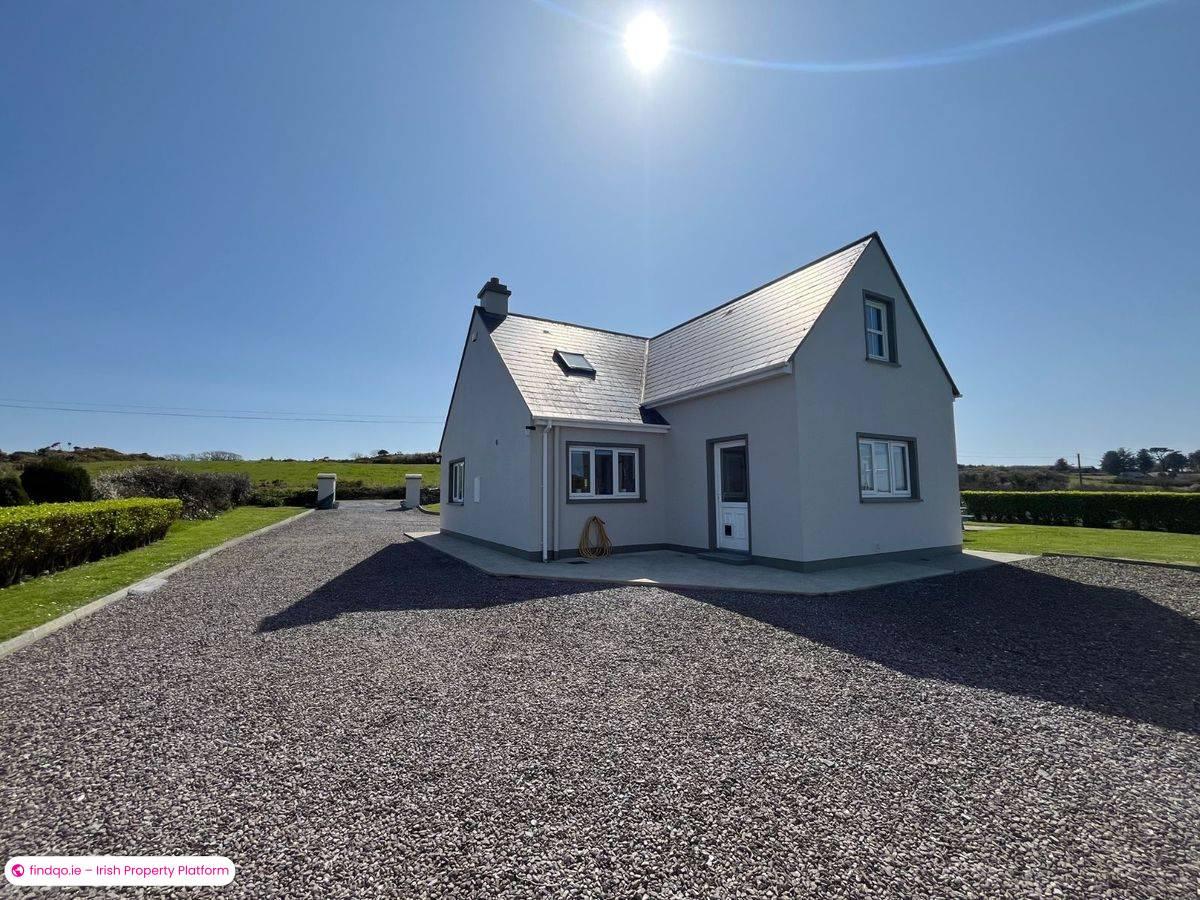 Detached house for Sale in Schull, Cork