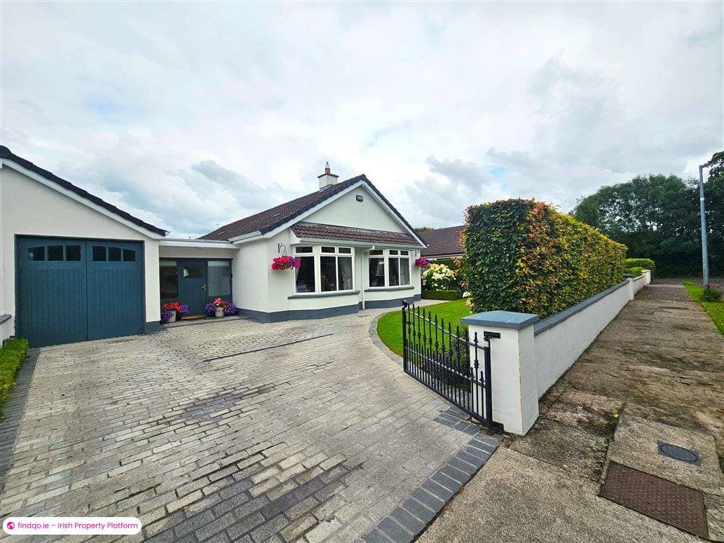 Detached house for Sale in Kilcullen, Kildare