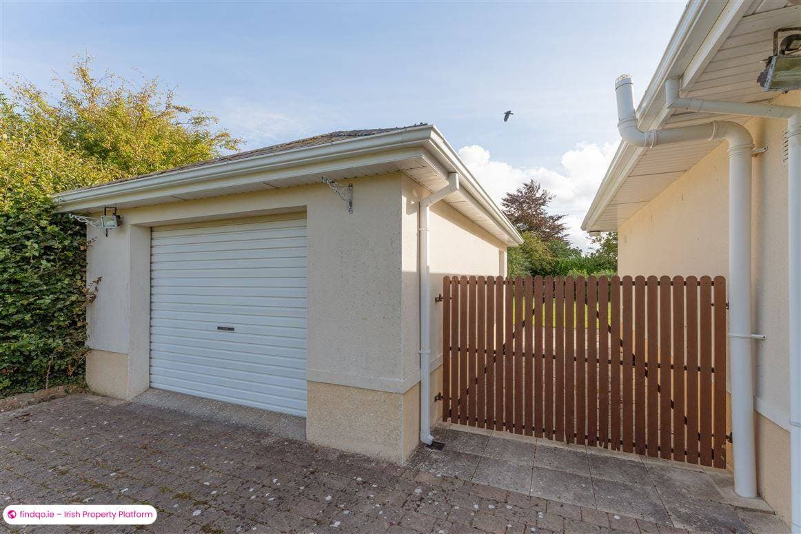 Detached house for Sale in Kilcullen, Kildare