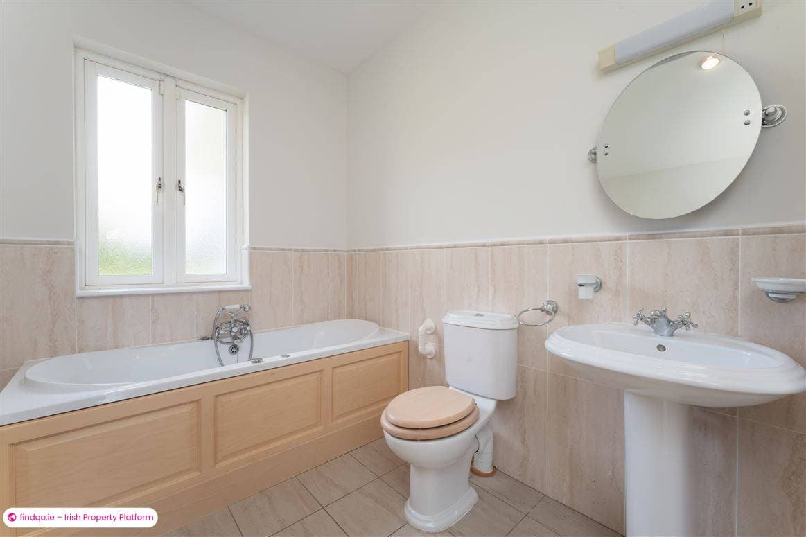 Detached house for Sale in Kilcullen, Kildare