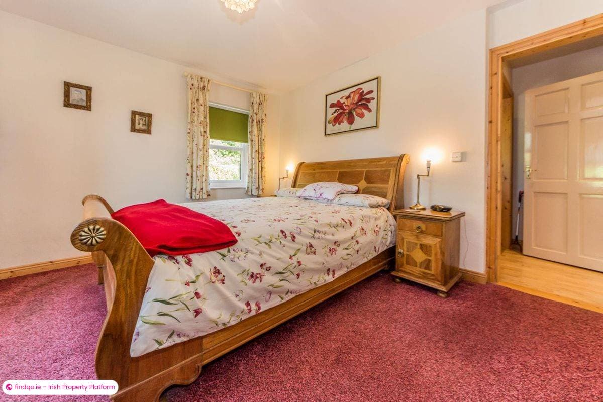 Detached house for Sale in Ballydehob, Cork