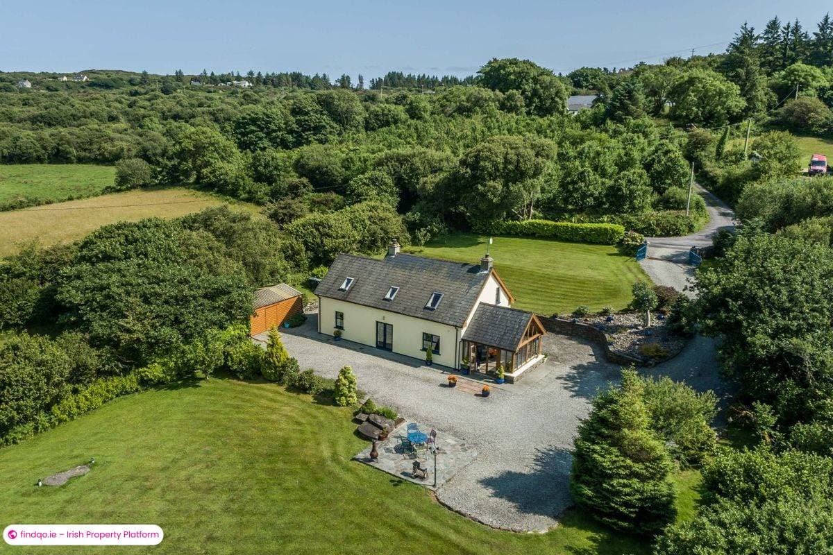 Detached house for Sale in Ballydehob, Cork