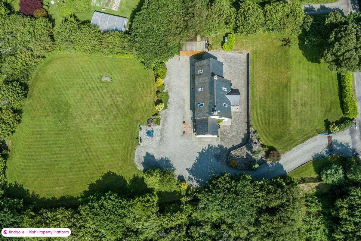 Detached house for Sale in Ballydehob, Cork