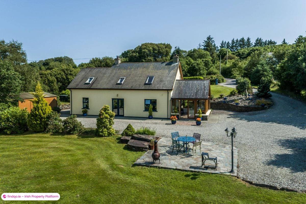 Detached house for Sale in Ballydehob, Cork