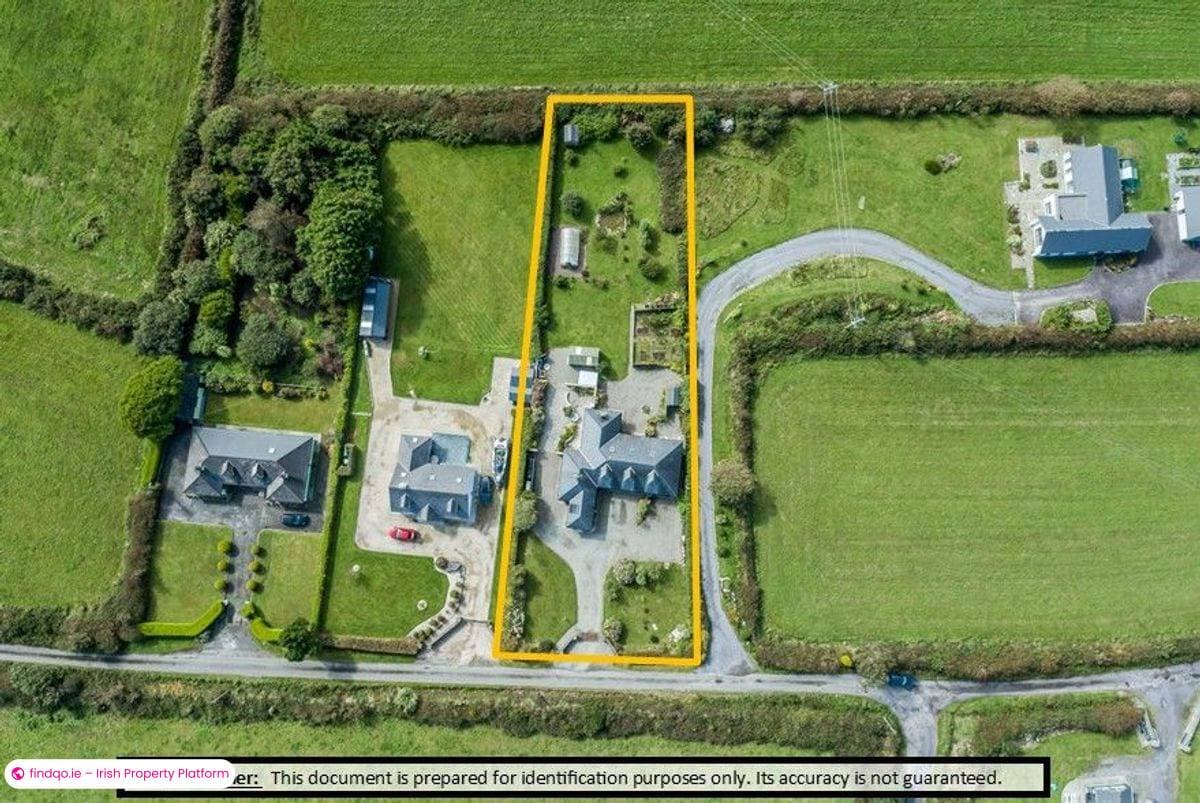 Detached house for Sale in Schull, Cork