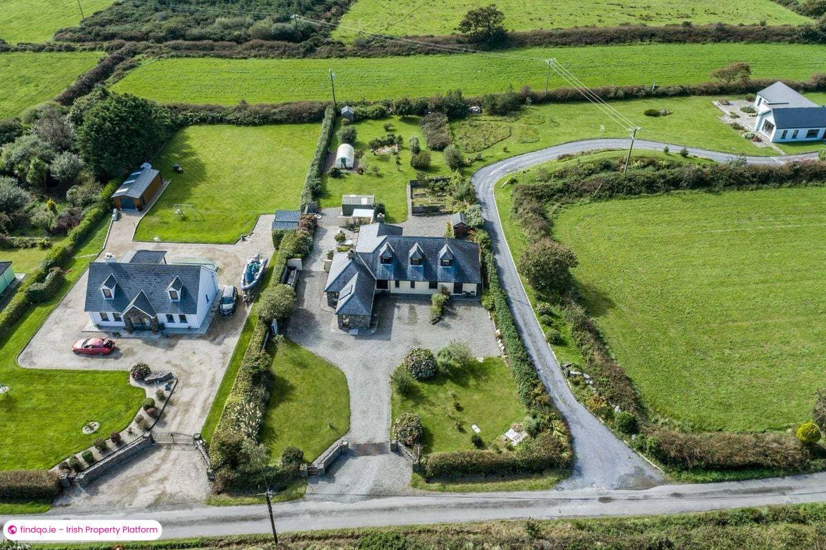 Detached house for Sale in Schull, Cork