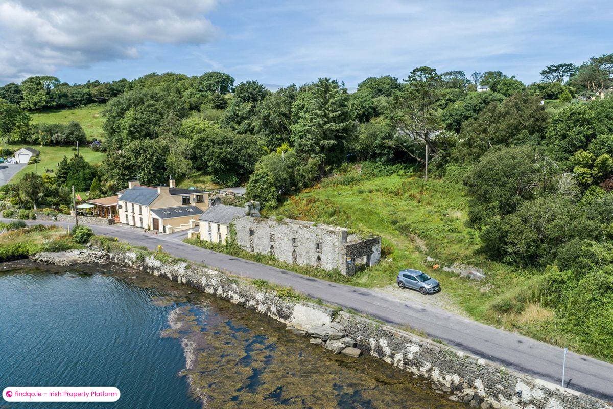 Detached house for Sale in Durrus, Cork