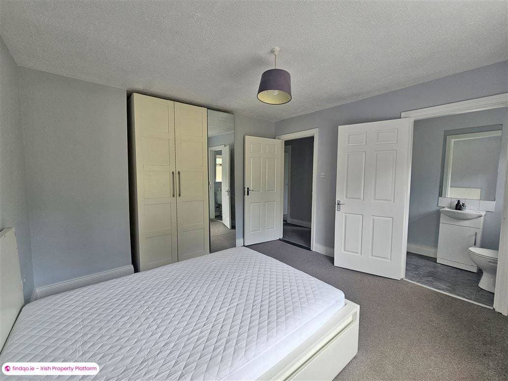 Detached house for Sale in Kilcullen, Kildare