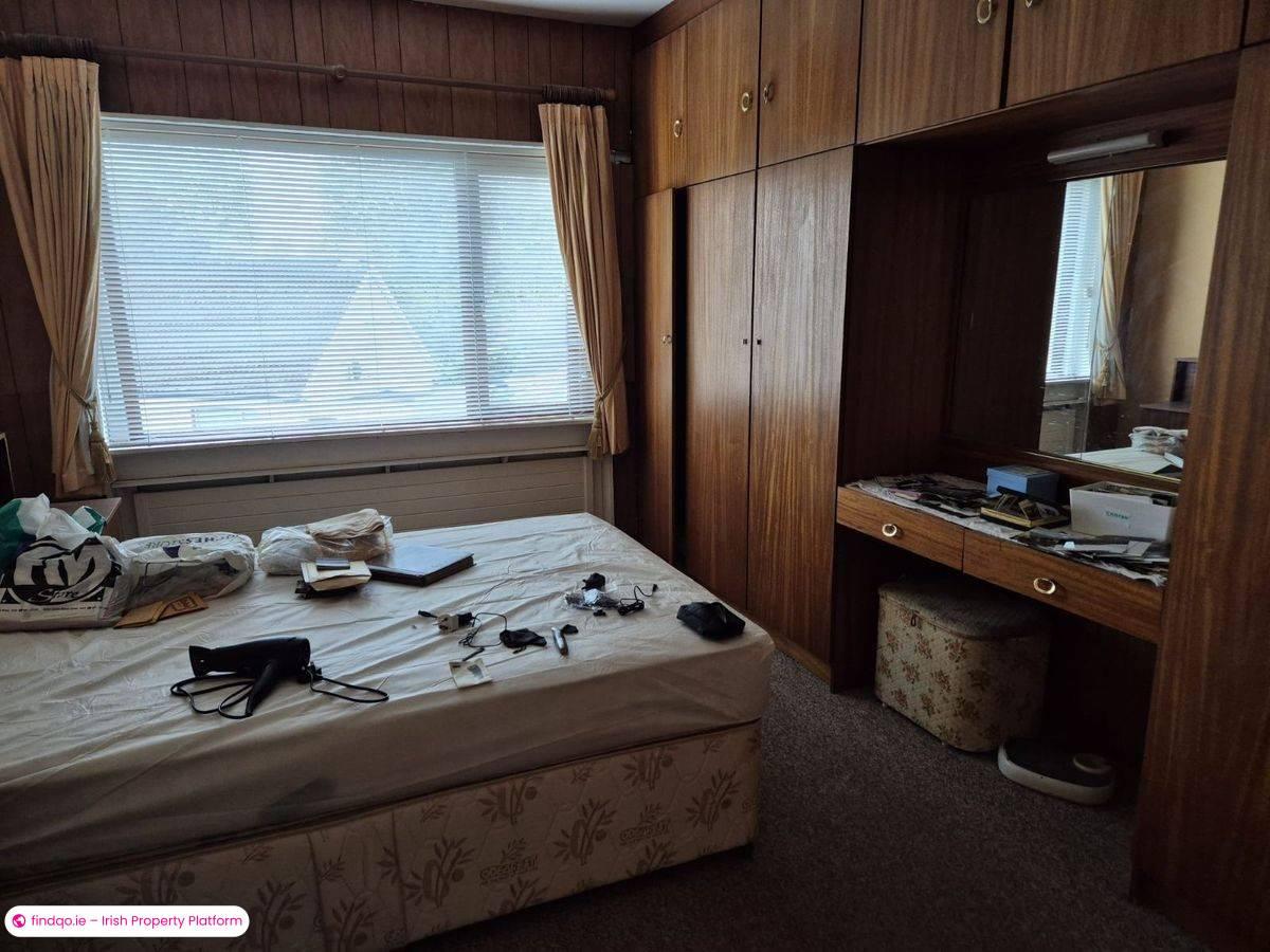 Detached house for Sale in The Lough, Cork