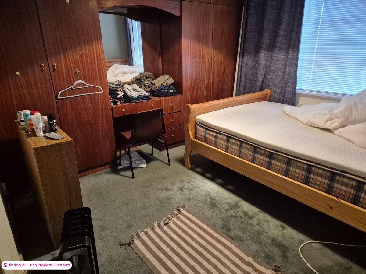 Detached house for Sale in The Lough, Cork