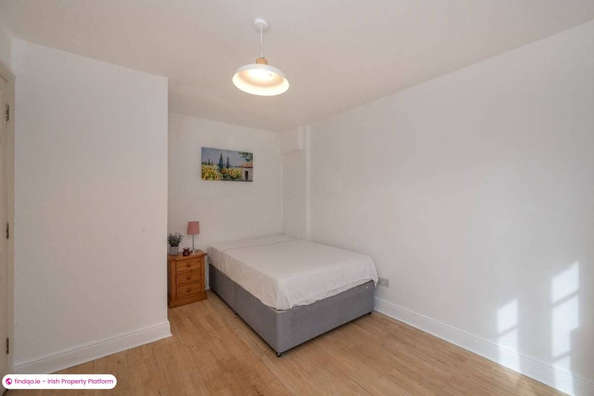 Detached house for Sale in The Lough, Cork