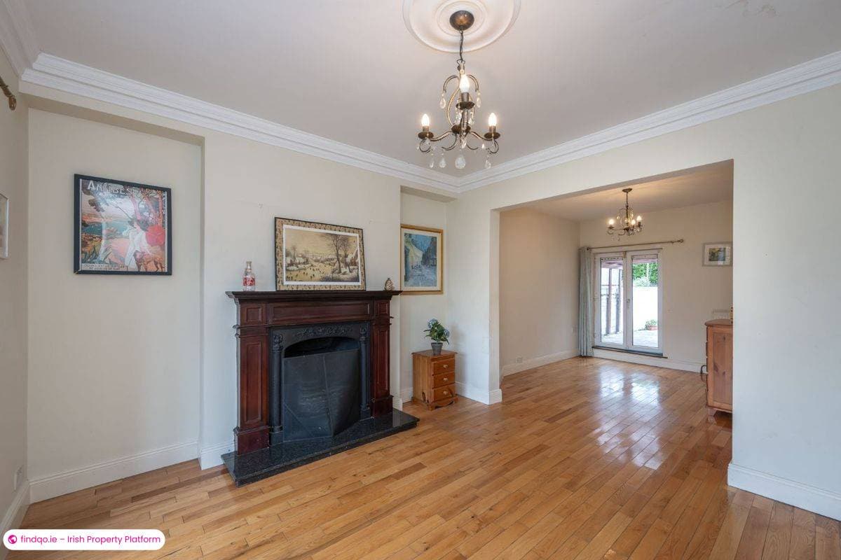 Detached house for Sale in The Lough, Cork