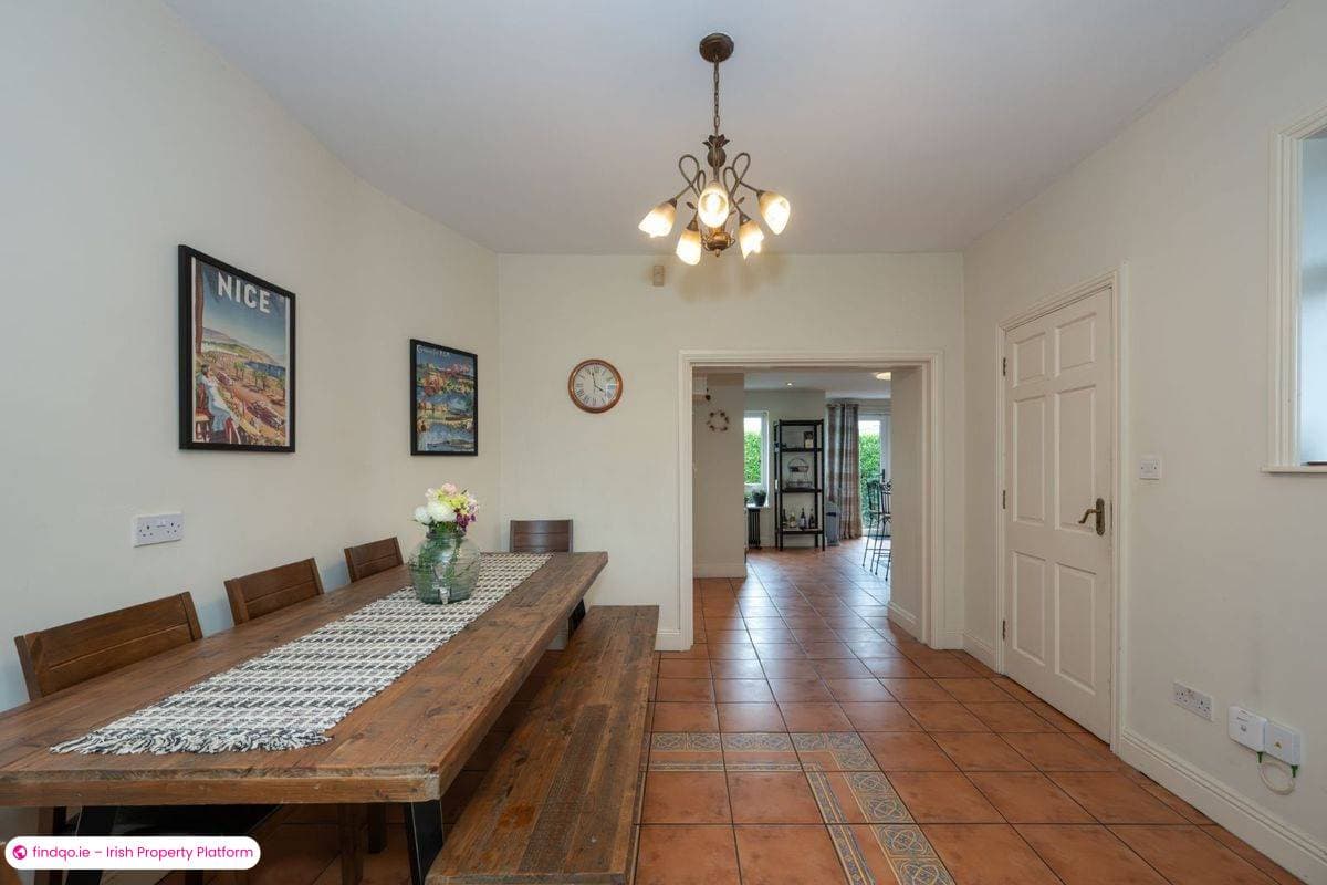 Detached house for Sale in The Lough, Cork