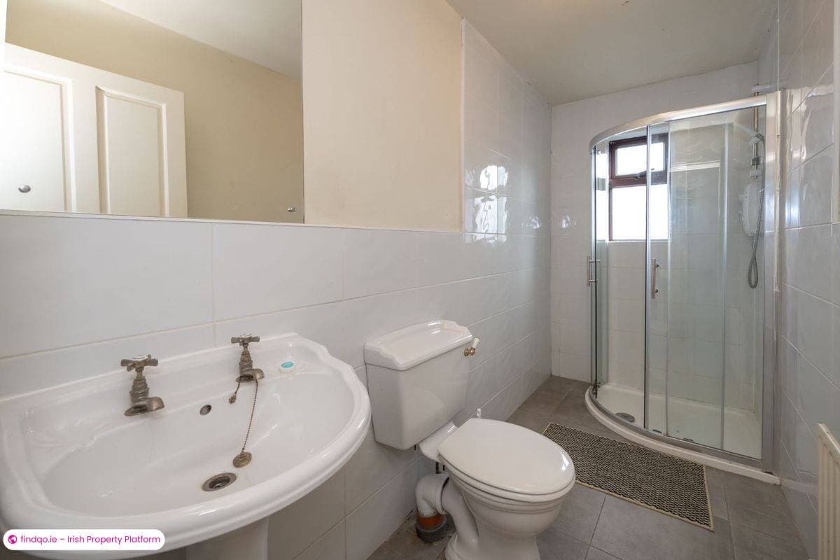 Detached house for Sale in The Lough, Cork