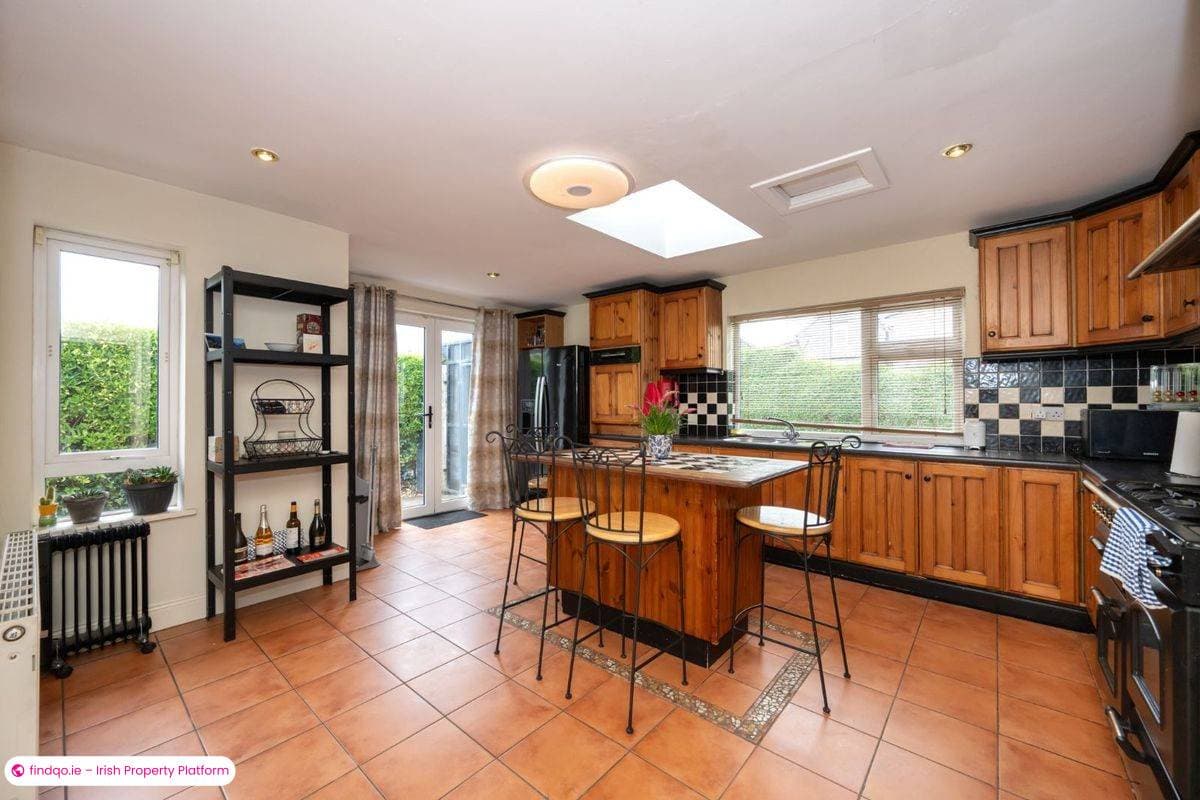 Detached house for Sale in The Lough, Cork