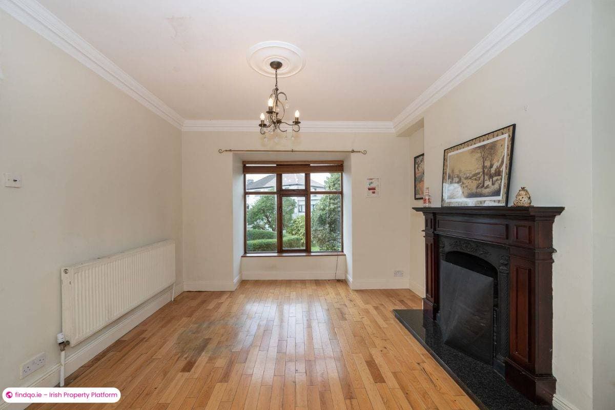 Detached house for Sale in The Lough, Cork